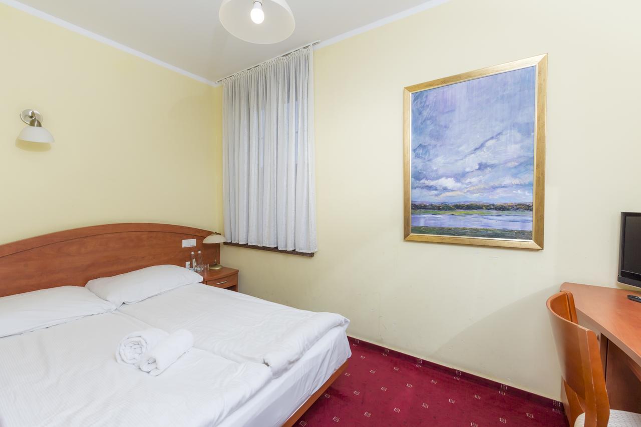 Hotel Bastion Kostřín Exteriér fotografie